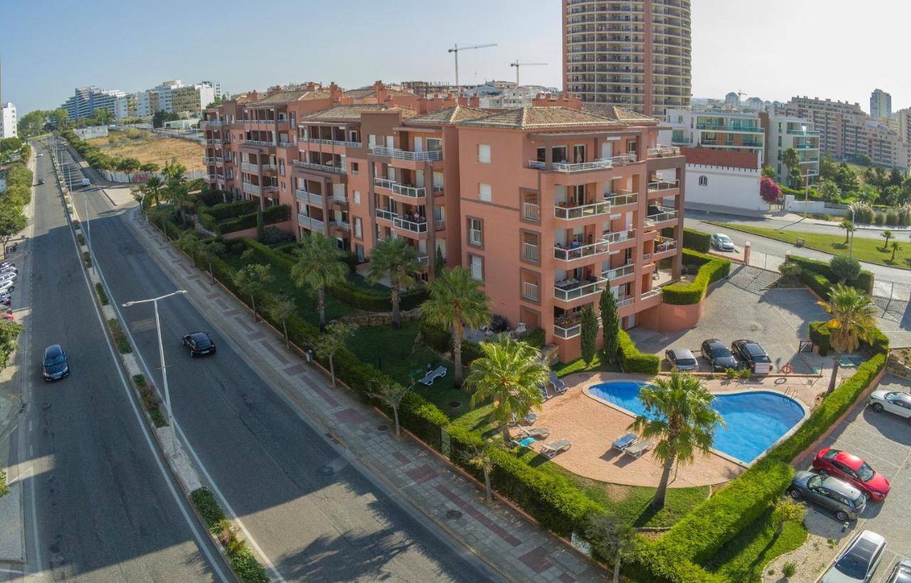 B02 - Fantastic Apartment With Pool Portimão Exteriör bild