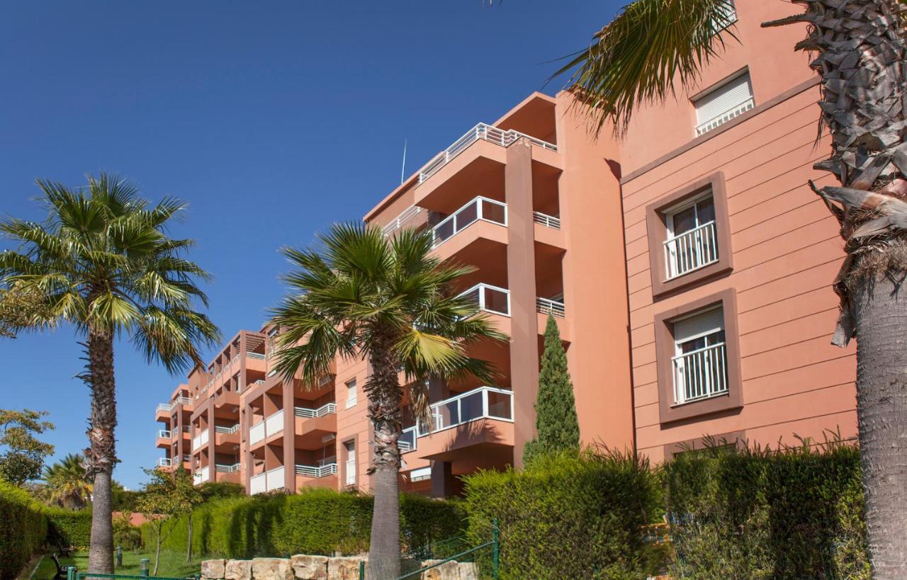 B02 - Fantastic Apartment With Pool Portimão Exteriör bild